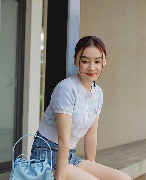 娱乐圈“傻狗”事件引发关注，明星动态逐步明朗